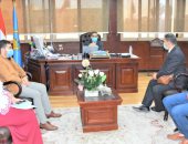 محافظ الغربية يستقبل وفد وزارة التخطيط لبحث إنشاء مراكز تكنولوجية إضافية