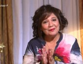 عايدة رياض: عادل إمام حذرنى من مشهد الضرب فى "اللعب مع الكبار " وقالى خدى بالك