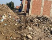 شكوى من تراكم مخلفات تطهير الترعة بعزبة خالد مدينة قليوب.. المحافظ يستجيب
