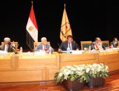 وزير التعليم العالى يرأس اجتماع مجلس شئون التعليم والطلاب للاستفادة من بنك المعرفة