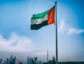 الإمارات تشدد عقوبة إهانة "العلم".. تعرف على التفاصيل 