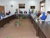 رئيس جامعة قناة السويس: ضرورة توافر صف ثانى بجميع الأقسام وكل قطاعات الكلية