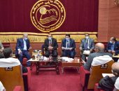 رئيس جامعة بنى سويف : 3 آلاف جنيه دعم لطلاب التجارة بالبرنامج الدولى 