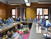 رئيس جامعة بنى سويف يوجه بمركزية المعامل بين الآداب والألسن