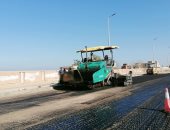 مجلس مدينة الغردقة يجرى أعمال تمهيدية لرصف الطرق الداخلية