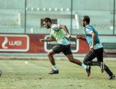 استعراض الحاوى والشحات.. ظهور سعد سمير ووجوه جديدة فى مران الأهلى.. صور