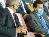 وزير الرياضة يحضر مباراة مصر وتوجو.. صور