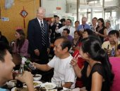 صينيون يقبلون على مطعم زاره جو بايدن عام 2011 لتجربة ما تناوله منذ 9 سنوات