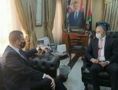 وزير العمل الأردنى يلتقى سفير مصر لبحث تذليل العقبات أمام العمالة بالمملكة