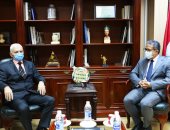 العنانى يلتقى سفير البوسنة والهرسك لتبادل الخبرات فى مجال السياحة والآثار