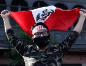 صور.. احتفالات في بيرو بعد إعلان استقالة الرئيس المؤقت