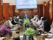 محافظ السويس يؤكد على سرعة استكمال ملفات التصالح على مخالفات البناء.. صور