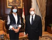 وزيرة الهجرة لرئيس الشيوخ: تصويت المصريين بالخارج يعكس وعيهم بأهمية المجلس