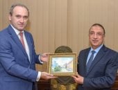 محافظ الإسكندرية يلتقى سفير بيلاروسيا لدى مصر لبحث سبل توطيد العلاقات 