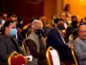 كمامات إلزامية واختبارات فيروس كورونا للصحفيين والمذيعين بمهرجان القاهرة