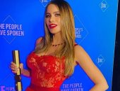 صوفيا فيرجارا تحتفل مع جمهورها بجائزة "People's Choice Awards".. صور