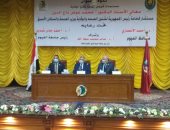 مستشار الرئيس للصحة يحاضر في ندوة عن فيروس كورونا بجامعة الفيوم