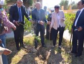 تدشين مبادرة "هنجملها" لزراعة 1200 شجرة مثمرة بالتعاون مع جامعة الأقصر.. صور