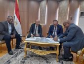 بروتوكول تعاون بين كلية التربية الرياضية جامعة أسوان ومنطقة الصعيد للسباحة 