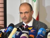 وزير الصحة اللبنانى يشعل غضب المواطنين بسبب تخطي الدور فى التطعيم ضد كوفيد