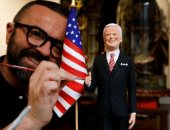 تمثال مبهر لـ"جو بايدن" احتفالاً بفوزه فى الانتخابات الأمريكية.. ألبوم صور