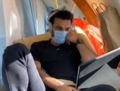 محمد صلاح والننى على الطائرة فى طريقهما إلى لندن.. فيديو وصور