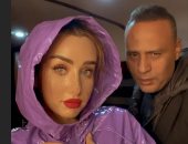 هنا الزاهد فى صورتين من كواليس "حلوة الدنيا سكر" مع محمود عبد المغنى