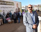 محافظ أسوان يتفقد أكبر قافلة إنسانية ويؤكد توزيعها بضوابط للأسر الأولى بالرعاية