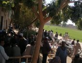 طوابير سيدات ورجال على لجان انتخابات البياضية وقرى إسنا.. صور