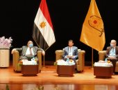 وزير الشباب يؤكد تواصل مبادرة "مصر أولا..لا للتعصب" بعد انتهاء مباراة القمة