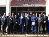 رئيس جامعة المنيا يعلن عن الجدول الزمنى لانطلاق القوافل المتكاملة لقرى المحافظة