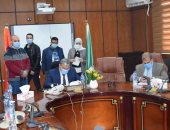 محافظ المنيا : انتظام سير العملية الانتخابية وفتح جميع اللجان.. فيديو