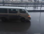 طقس الإسكندرية الآن.. أمطار الغزيرة وأعمال مكثفة لتصريف المياه.. صور