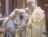 البابا تواضروس يترأس قداس ترقية عدد من القساوسة.. صور