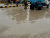 أمطار متوسطة بكفر الشيخ والمحافظ يتابع رفع المياه من الشوارع..فيديو وصور