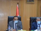 محافظ المنيا يتابع جاهزية المنظومة الصحية لمواجهة الموجة الثانية من كورونا