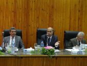 رئيس جامعة المنيا: افتتاح مستشفى الكبد تجريبيا تمهيدا لافتتاحها قريبا