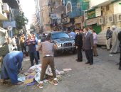 محافظ أسيوط يعلن إزالة إشغالات الباعة الجائلين ورفع المخلفات بحى شرق.. صور