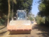 محافظ أسيوط يعلن رصف طريقى كاروت والشيخ عون الله بالقوصية .. صور