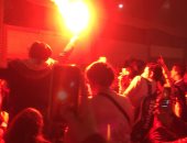 أعضاء الأهلى يشعلون الشماريخ احتفالا بلقب أفريقيا.. فيديو وصور