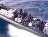 مطاردة مثيرة بين الشرطة الإسبانية ومهربى الحشيش فى البحر.. فيديو