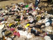 محافظة الجيزة توجه برفع أكوام القمامة المنتشرة بشارع خالد بن الوليد بمنصورية هرم 