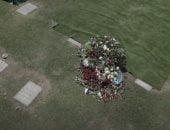 لقطات جوية تظهر ورود المحبين فوق مقبرة الأسطورة مارادونا.. فيديو