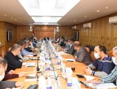 التحول الرقمى والتصالح ومياه الشرب ورصف الطرق ملفات هامة أمام محافظ قنا