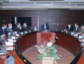 وزير النقل يبحث مع شركة عالمية التعاون بمشروعات السكك الحديدية والمترو