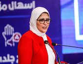 وزيرة الصحة والفريق أسامة ربيع يشهدان تطعيم العاملين بقناة السويس بلقاح كورونا