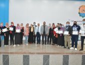 رئيس جامعة أسوان يشهد حفل المركز الجامعى للتطوير المهنى للخريجين