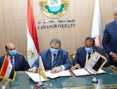 وزير القوى العاملة يوقع بروتوكولى تعاون مع جامعة أسوان للتدريب ونشر ثقافة العمل الحر 