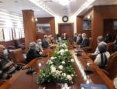محافظ بورسعيد يستقبل وفد جهاز تنمية المشروعات لمناقشة مشروعات المرحلة الثانية