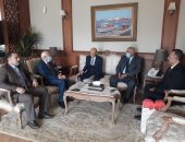 محافظ بورسعيد يستقبل وفدا من هيئة النيابة الإدارية لبحث سبل التعاون